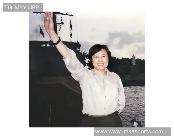 揭秘刘静成功之道探讨英雄联盟背后的策略与团队精神